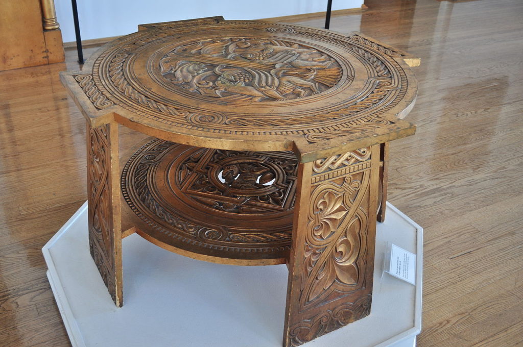 maryhill_museum_-_gilded_wood_furniture_from_cotroceni_palace_03